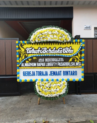 Papan Bunga Duka di Ponorogo